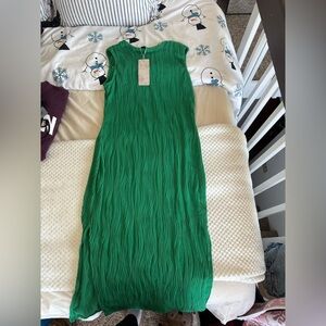 Green maxi dress